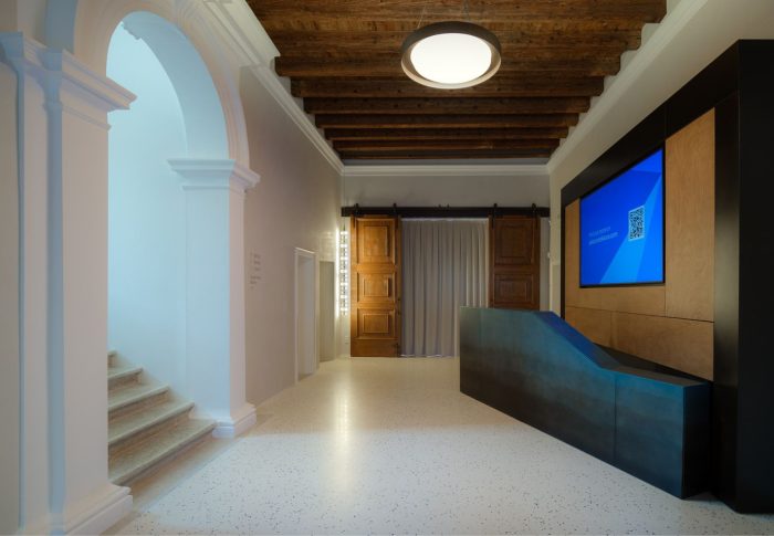 lampada Accademi di Viabizzuno Lato Home