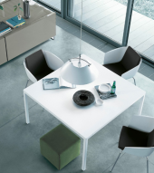 tavolo Trevi di Poliform Lato Home