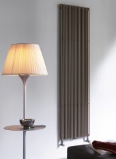 Radiatore Basics 14 di Tubes Lato Home