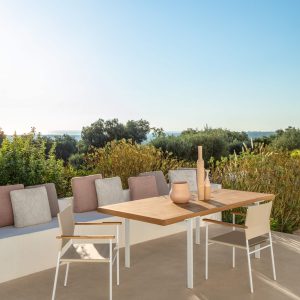 Tavolo da pranzo della collezione Allure del brand Talenti