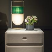 lampada da tavolo Xi di Poltrona Frau Lato Home