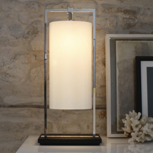 Lampada Athena su tavolo
