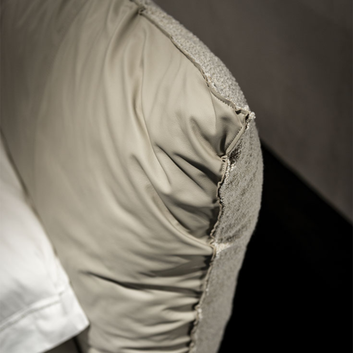 Letto_pascal_cattelan_latohome2